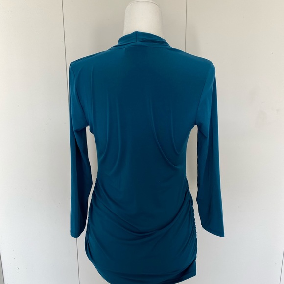 Pea in the Pod maternity top - Picture 3 of 5